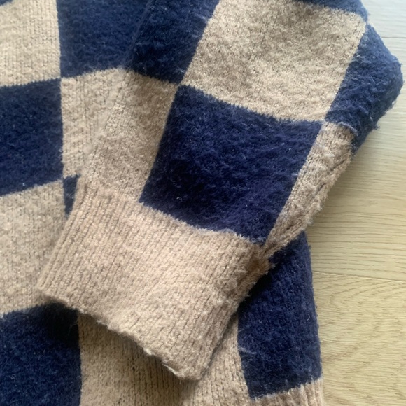 Checkered Cardigan Sweater - Picture 2 of 5